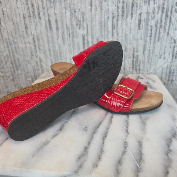 Vionic 381Ariana Red Sandals Womens Sz 9 /40 - Picture 8 of 9